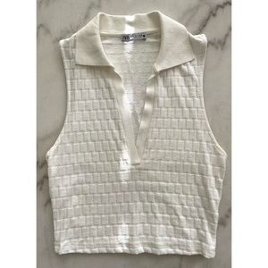 Zara White Sleeveless Sweater with Collar